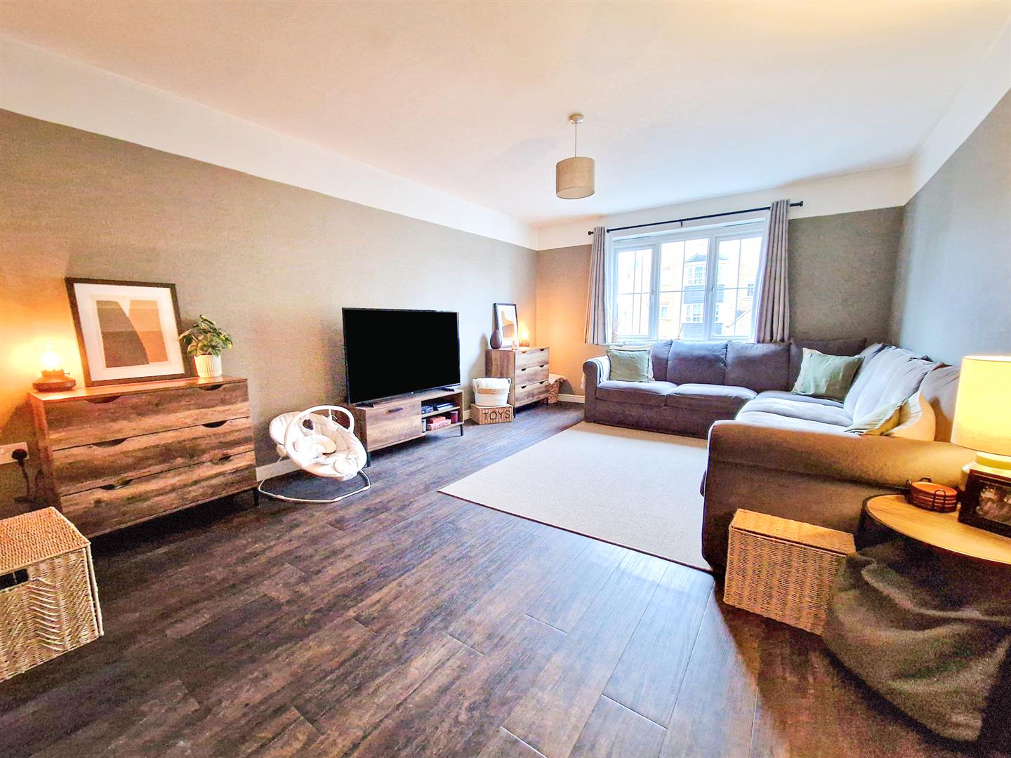 2 bed property in Henley Road, Bedford